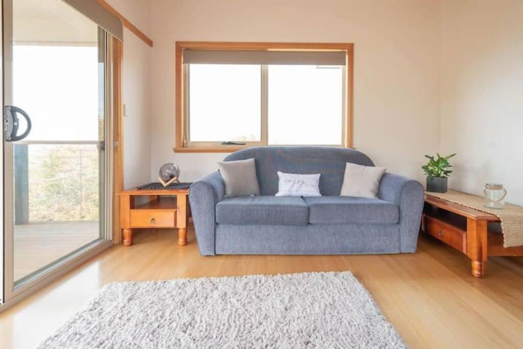 Private 2 Bedroom Cabin Retreat Legana Экстерьер фото